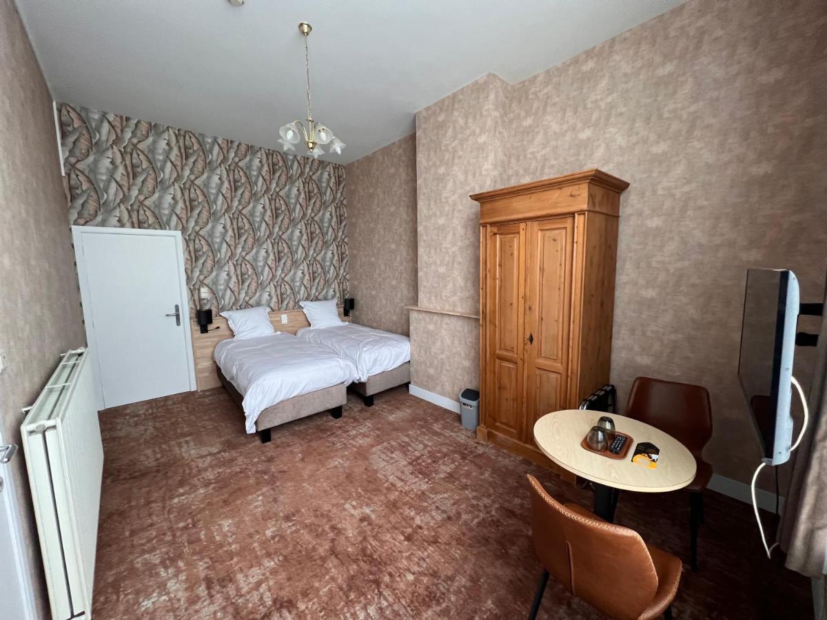 Canteklaar Hotel Le Coq