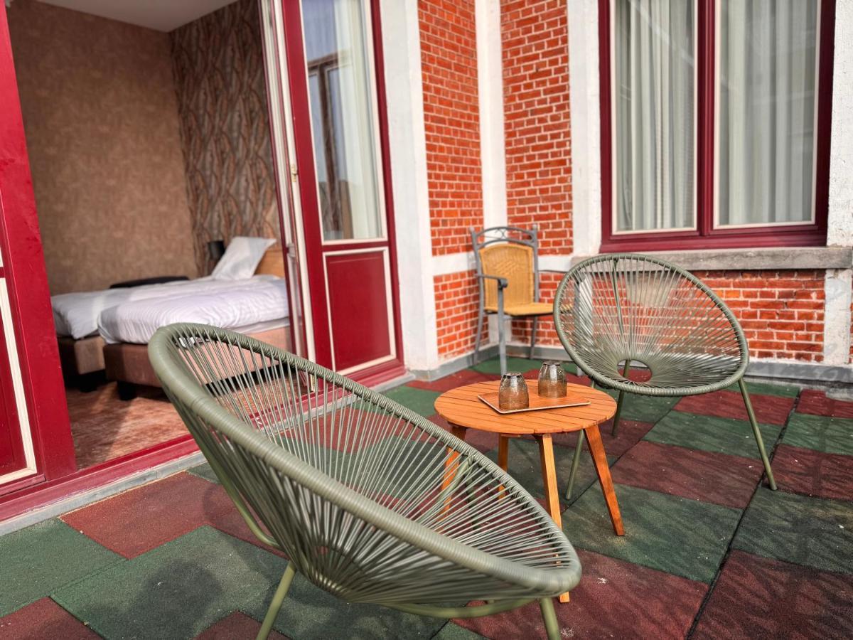 Canteklaar Hotel Le Coq